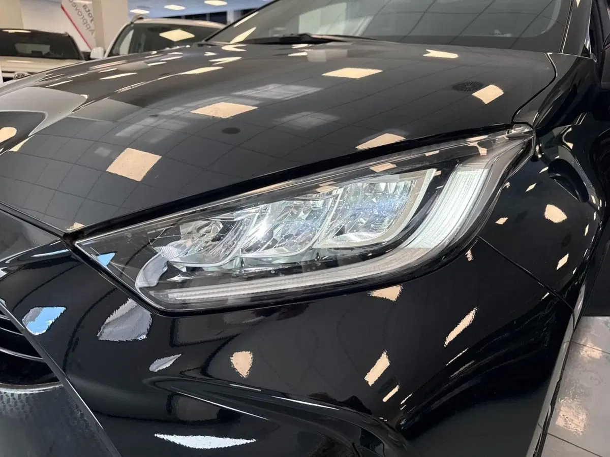 Toyota Yaris usata a Prato (8)