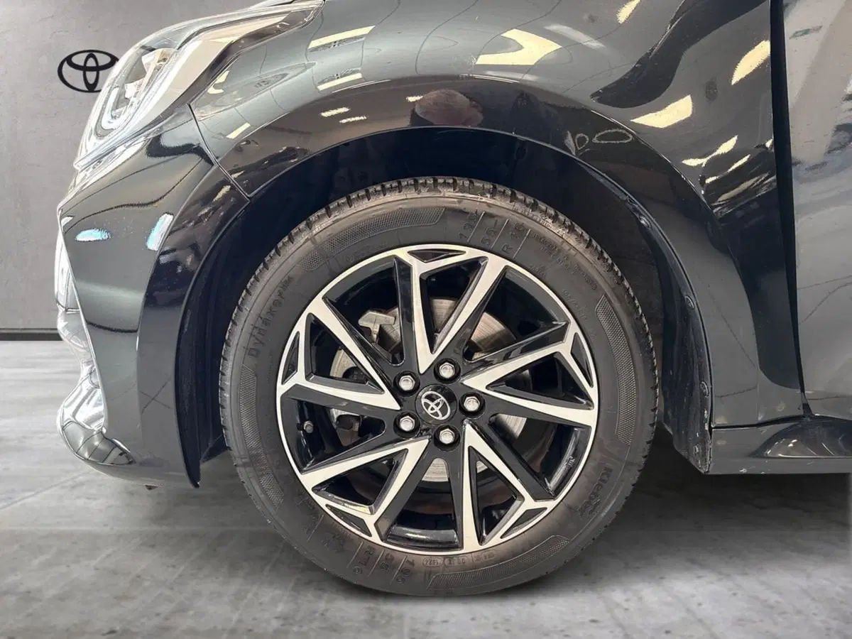 Toyota Yaris usata a Prato (9)