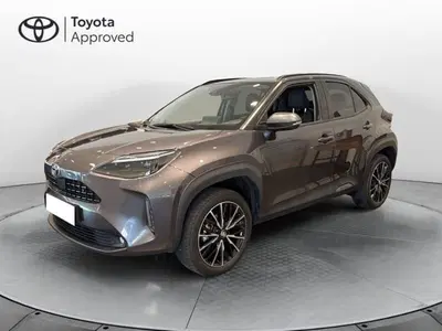 Toyota Yaris Cross 1.5 Hybrid 5p. E-CVT AWD-i Lounge del 2023 usata a Vicenza