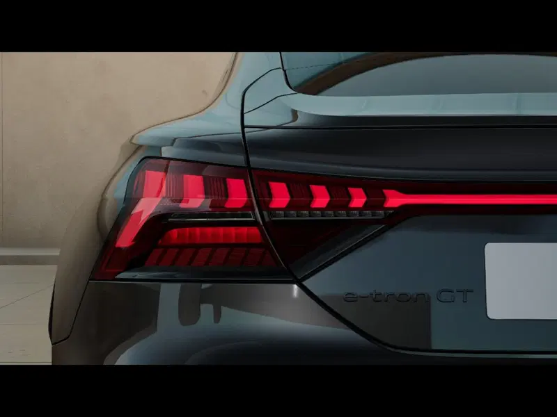 Audi e-Tron GT nuova a Livorno (7)