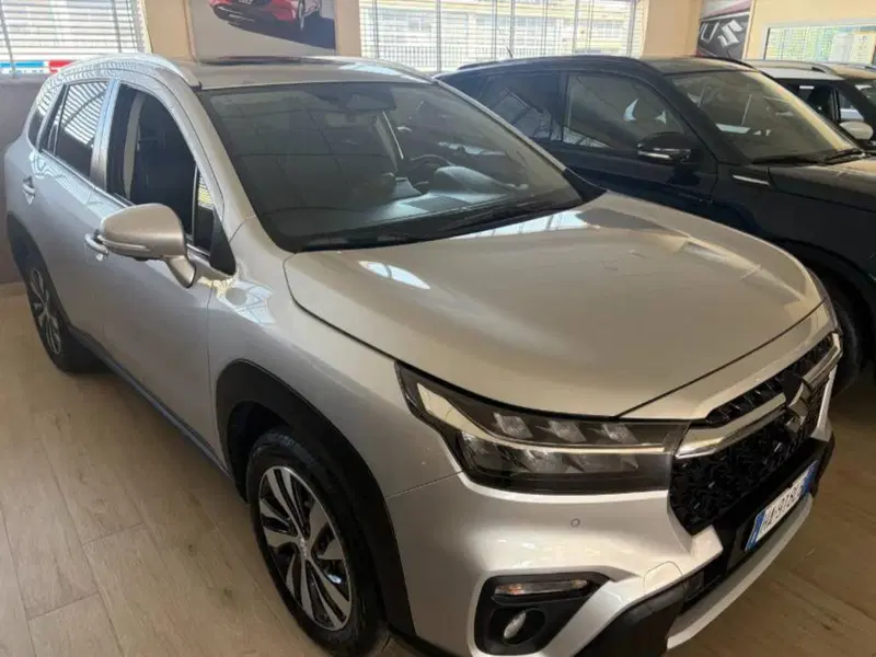 Suzuki S-Cross nuova a Alessandria (2)