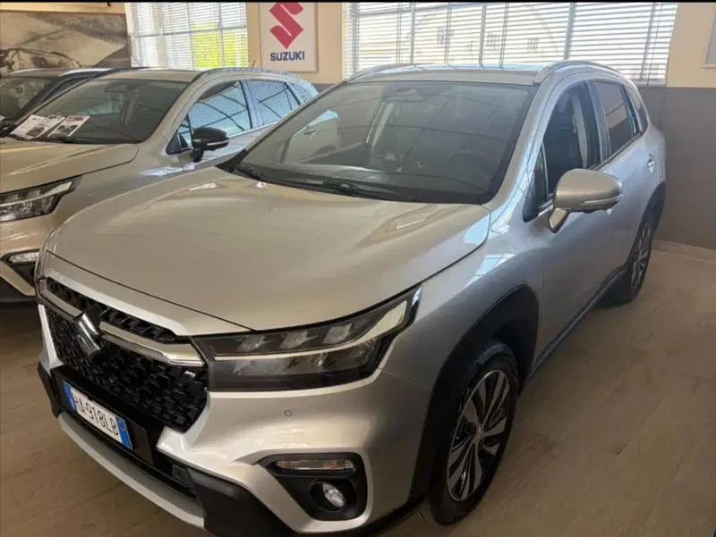 Suzuki S-Cross nuova a Alessandria (3)