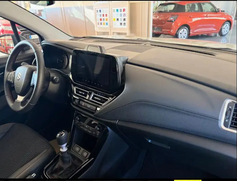 Suzuki S-Cross nuova a Alessandria (6)