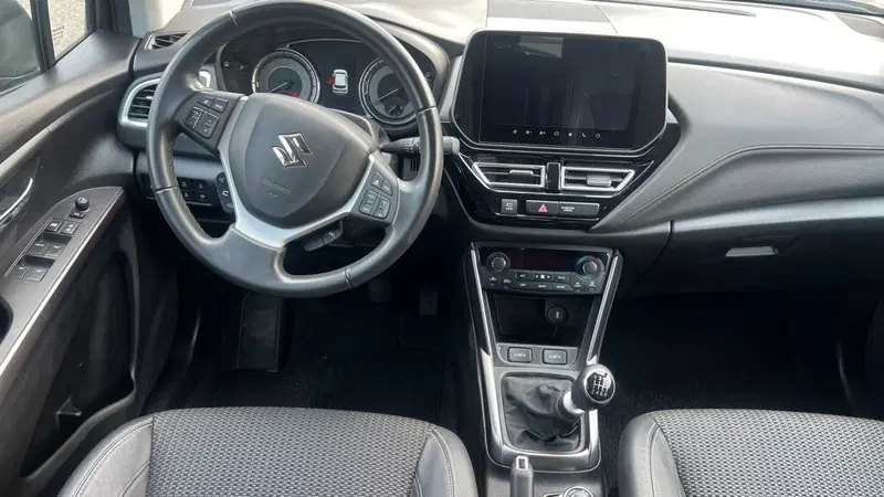 Suzuki S-Cross usata a Alessandria (7)