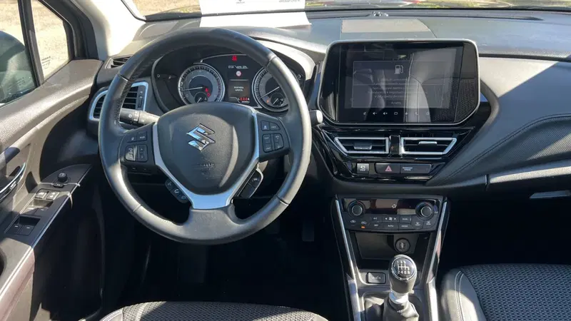 Suzuki S-Cross usata a Alessandria (8)