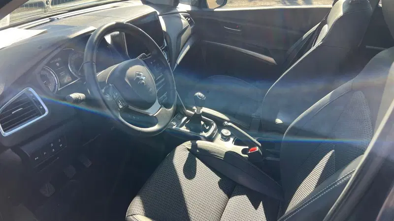 Suzuki S-Cross usata a Alessandria (9)