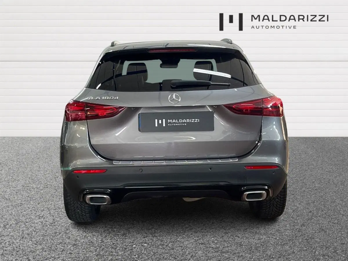 Mercedes-Benz GLA SUV usata a Taranto (3)