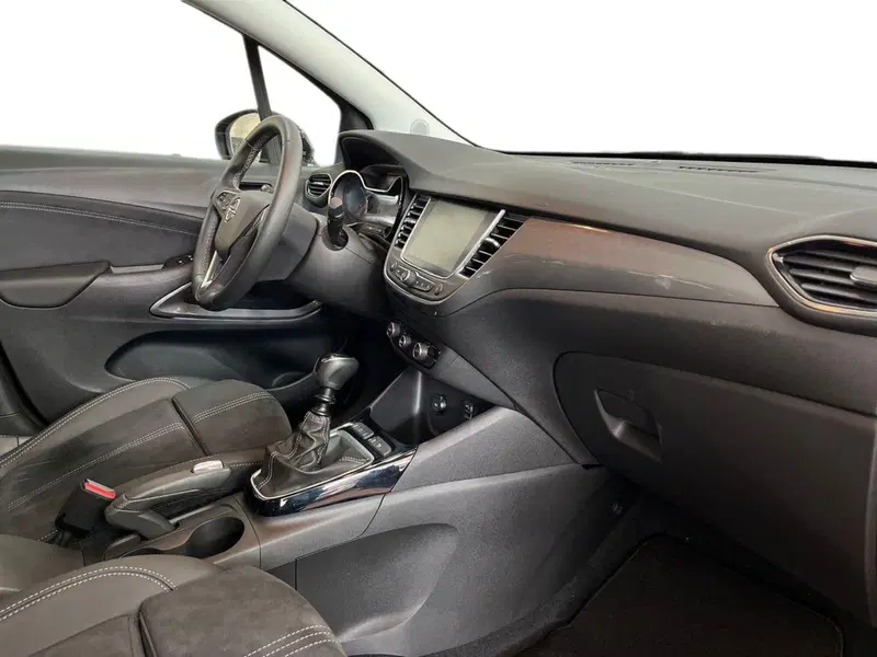 Opel Crossland usata a Bari (9)