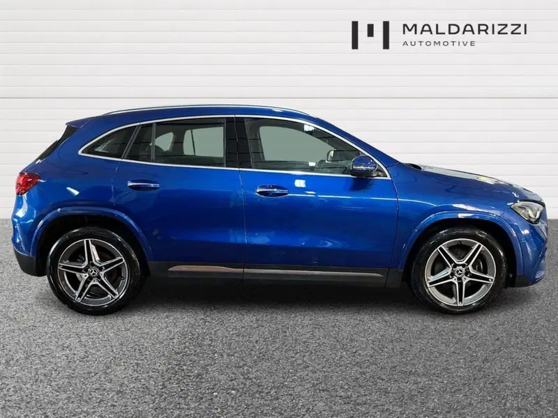 Mercedes-Benz GLA SUV usata a Bari (5)