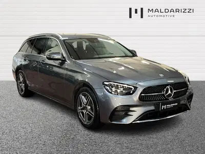 Mercedes-Benz Classe E Station Wagon 220 d 4Matic Auto Premium All-Terrain del 2022 usata a Bari
