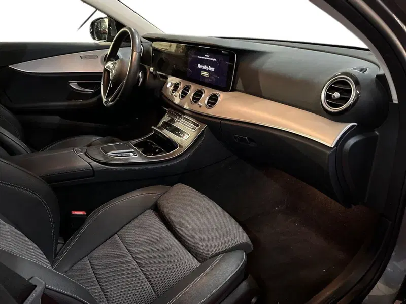 Mercedes-Benz Classe E Station Wagon usata a Bari (9)