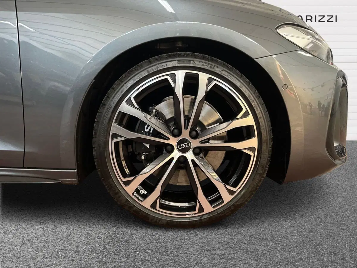 Audi A5 Avant nuova a Bari (6)