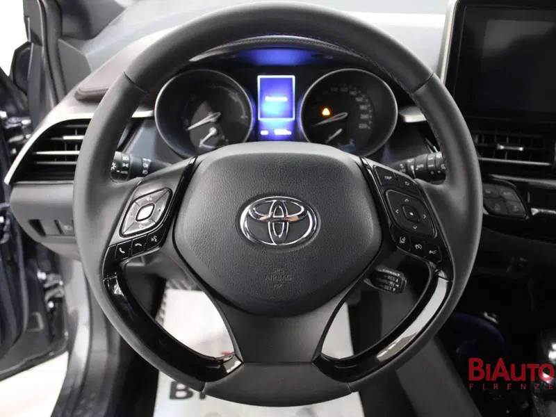Toyota Toyota C-HR usata a Firenze (11)