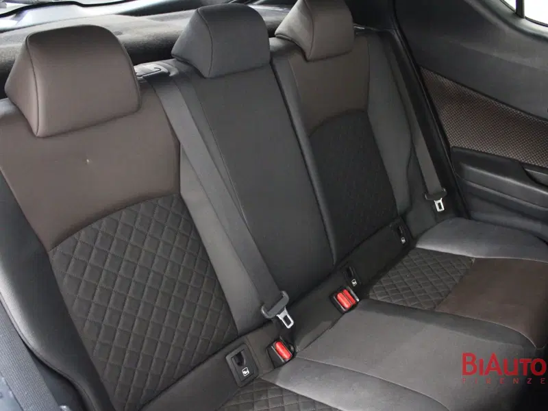 Toyota Toyota C-HR usata a Firenze (8)
