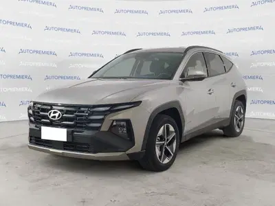 Hyundai Tucson 1.6 hev Business 2wd 239cv auto nuova a Como