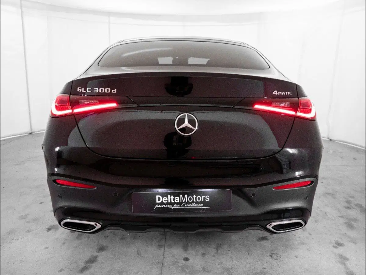 Mercedes-Benz GLC SUV nuova a Macerata (4)