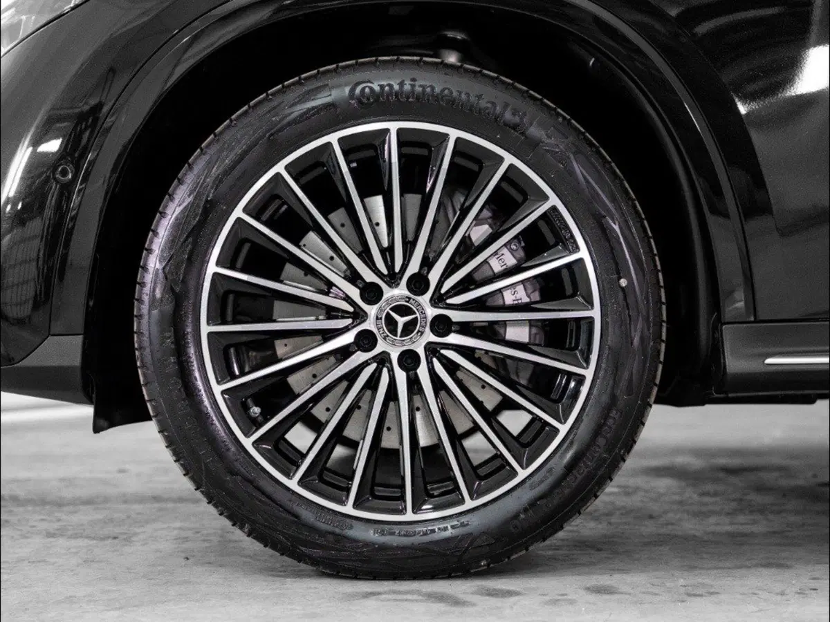 Mercedes-Benz GLC SUV nuova a Macerata (8)