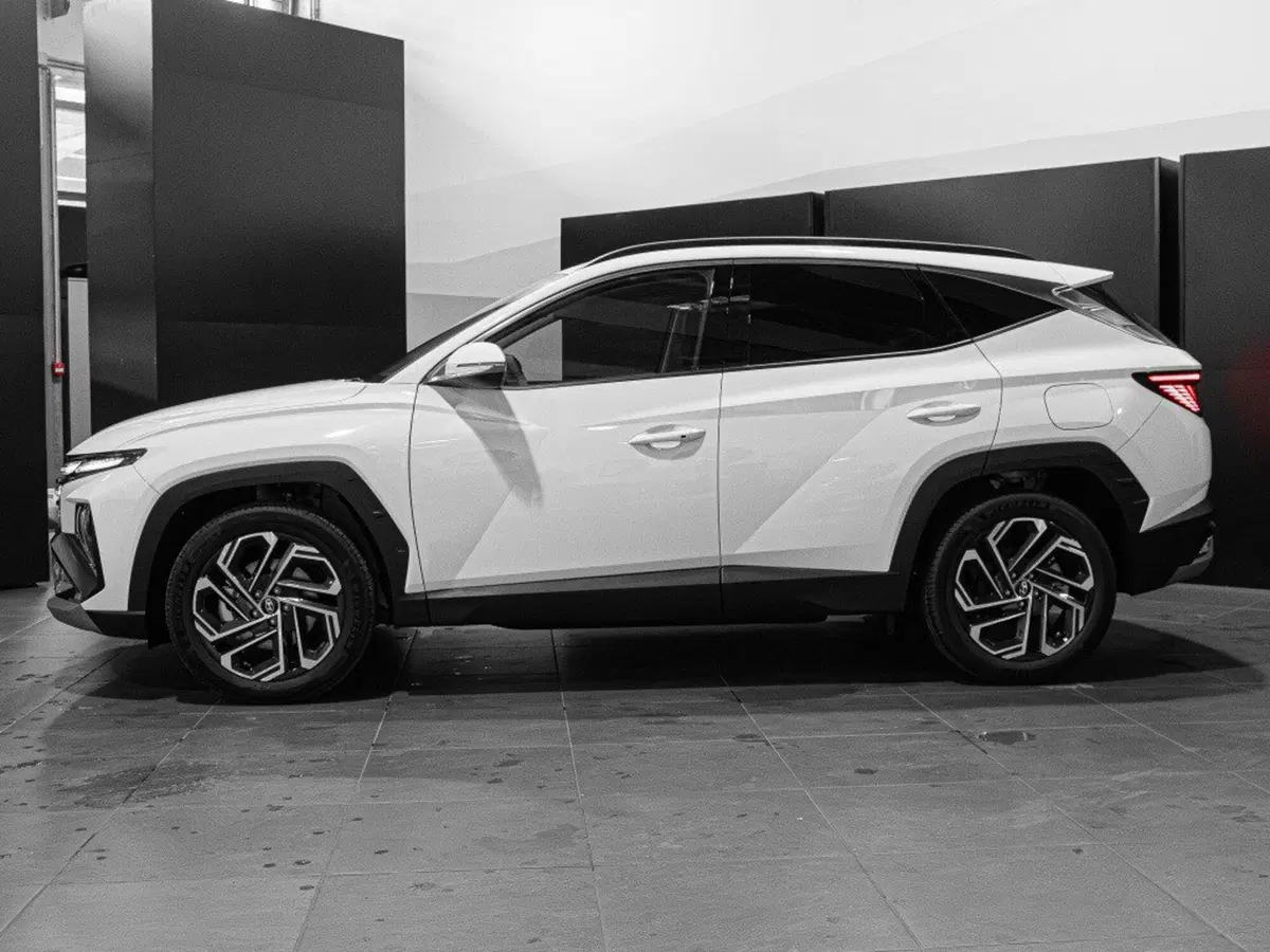 Hyundai Tucson nuova a Ancona (2)