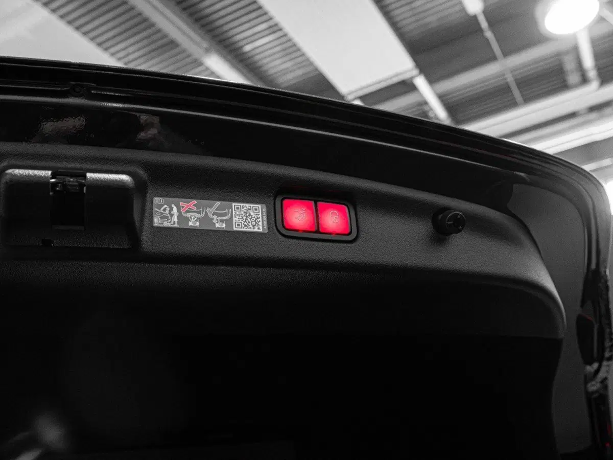 Mercedes-Benz Classe C nuova a Ancona (11)