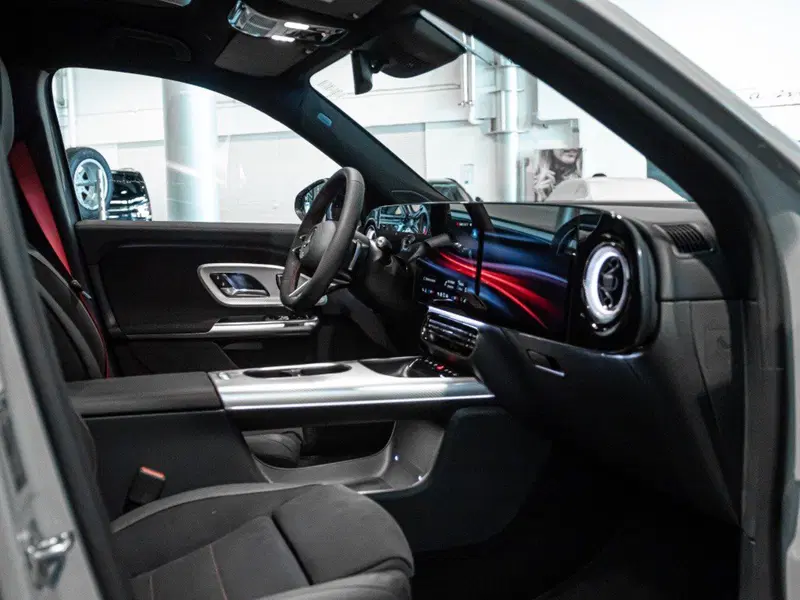 Mercedes-Benz GLB nuova a Ancona (18)