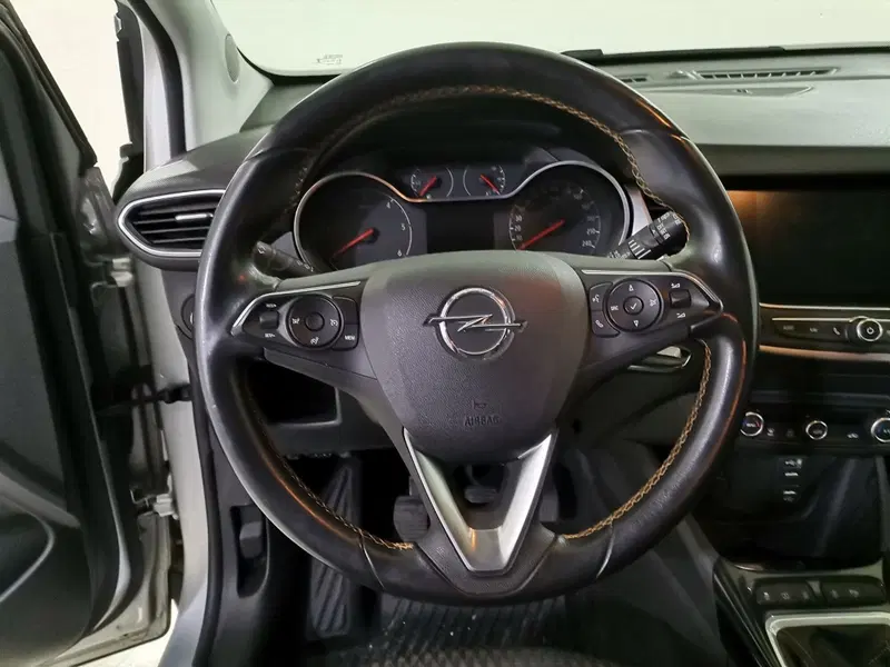 Opel Crossland X usata a Salerno (8)
