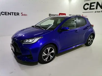 Toyota Yaris 130 Lounge nuova a Montecorvino Pugliano