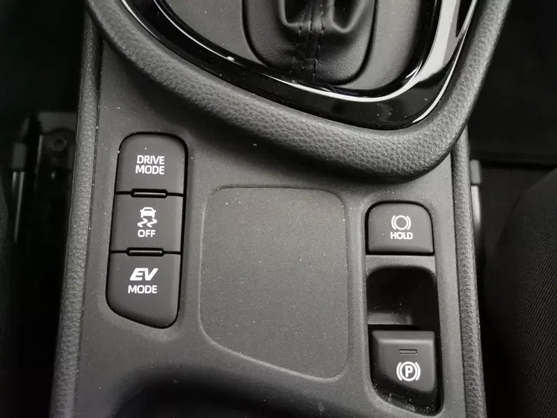 Toyota Yaris nuova a Salerno (18)