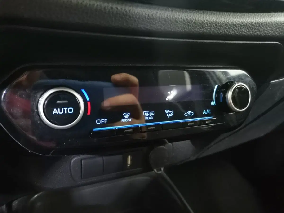 Toyota Aygo X usata a Salerno (14)
