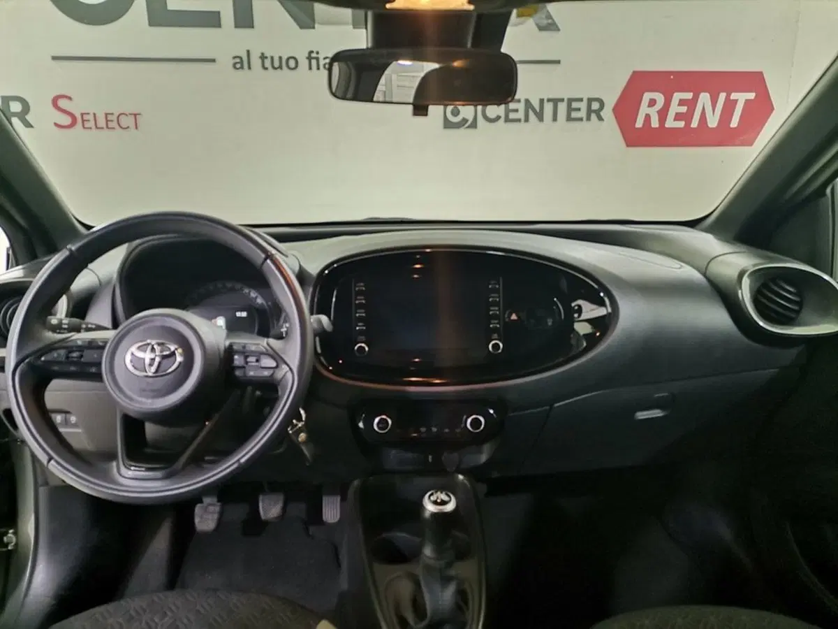 Toyota Aygo X usata a Salerno (7)