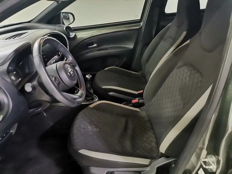 Toyota Aygo X usata a Salerno (9)