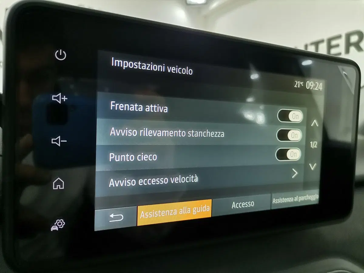 Dacia Sandero usata a Salerno (15)