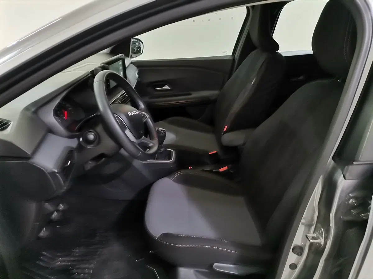 Dacia Sandero usata a Salerno (8)
