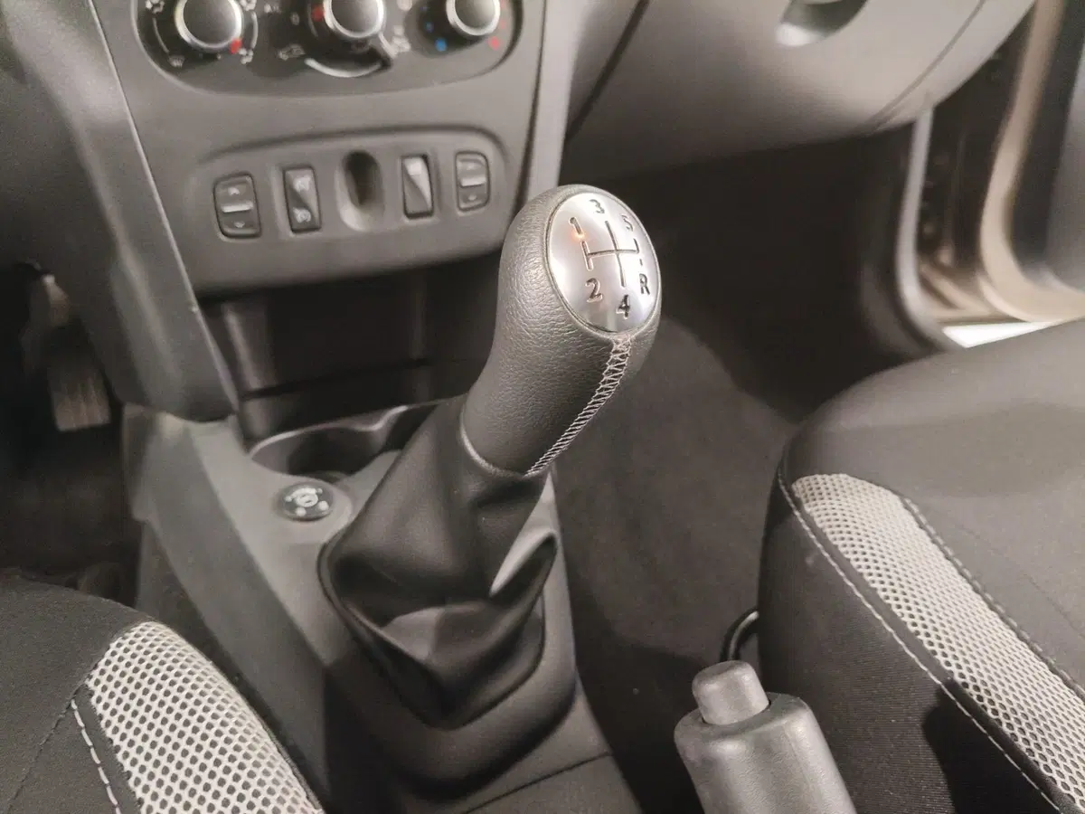 Dacia Sandero usata a Brescia (14)