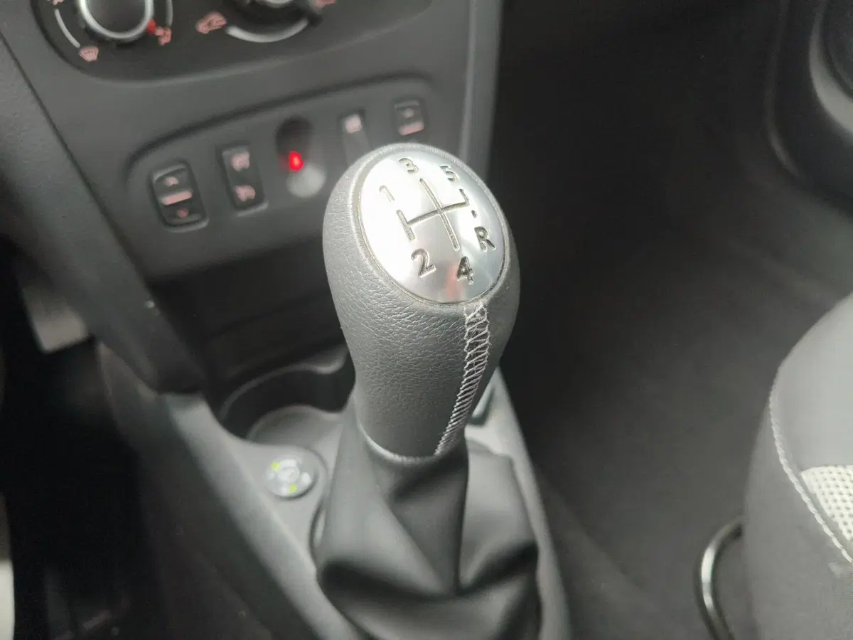 Dacia Sandero usata a Brescia (16)