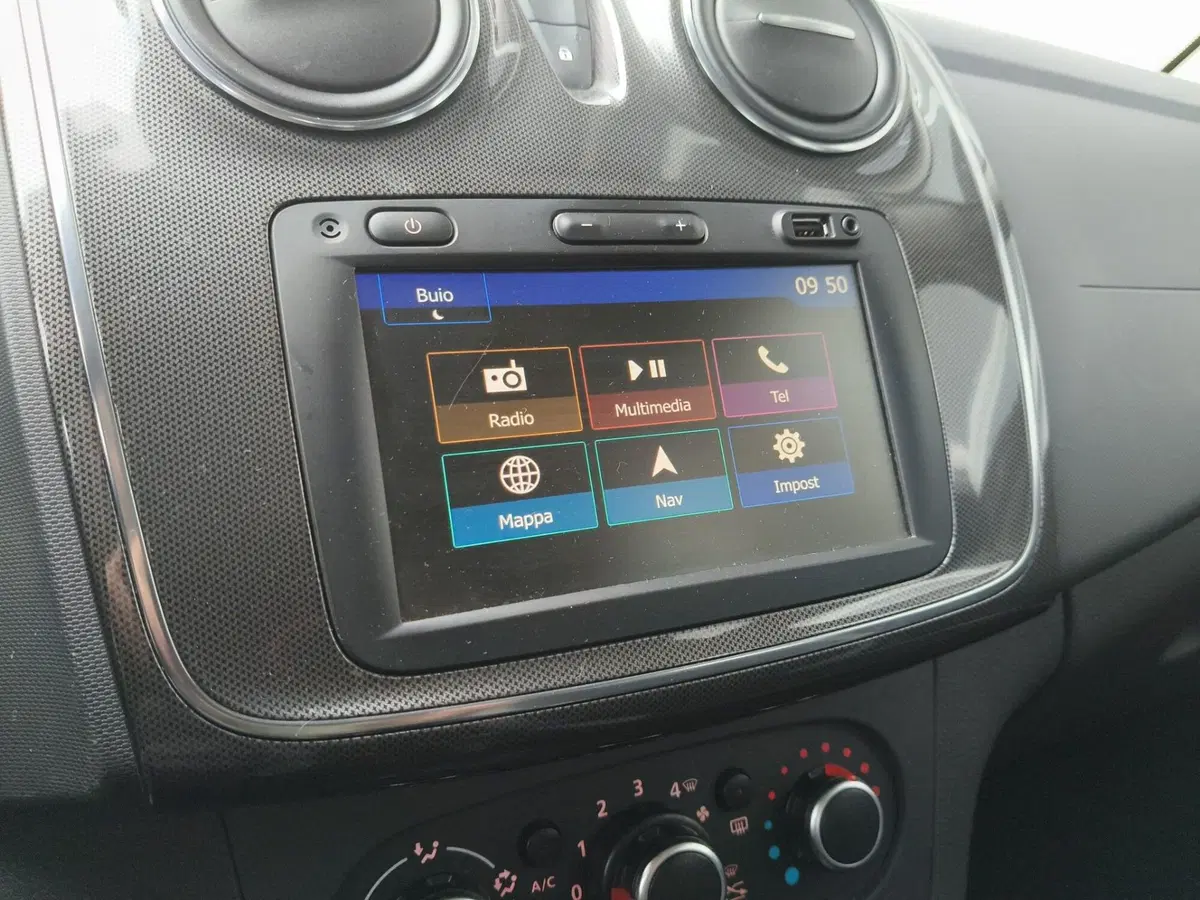 Dacia Sandero usata a Brescia (19)