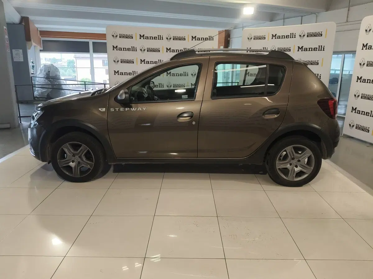 Dacia Sandero usata a Brescia (5)