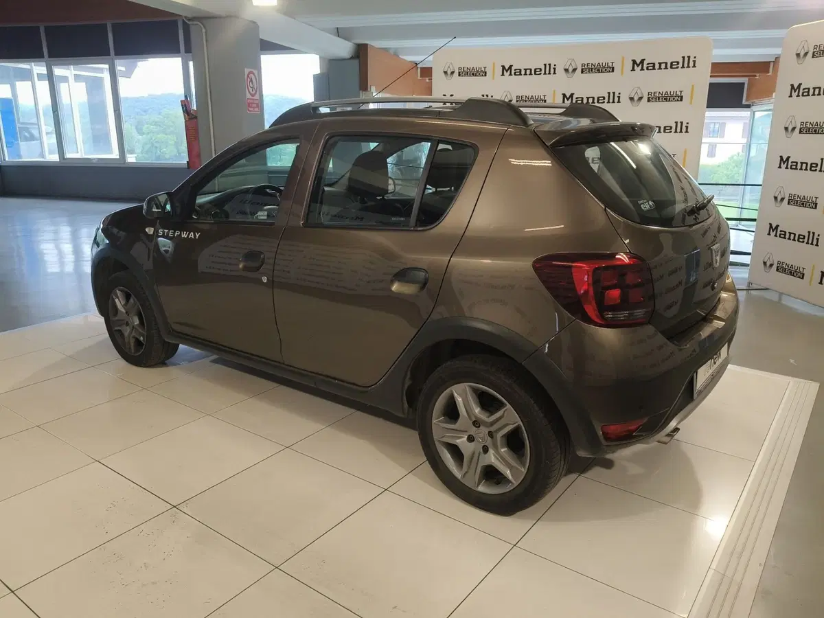 Dacia Sandero usata a Brescia (6)