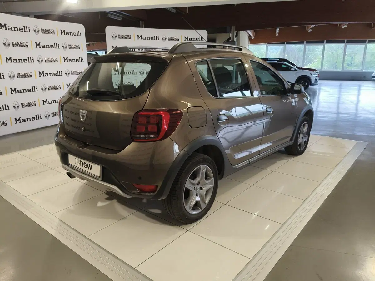 Dacia Sandero usata a Brescia (8)