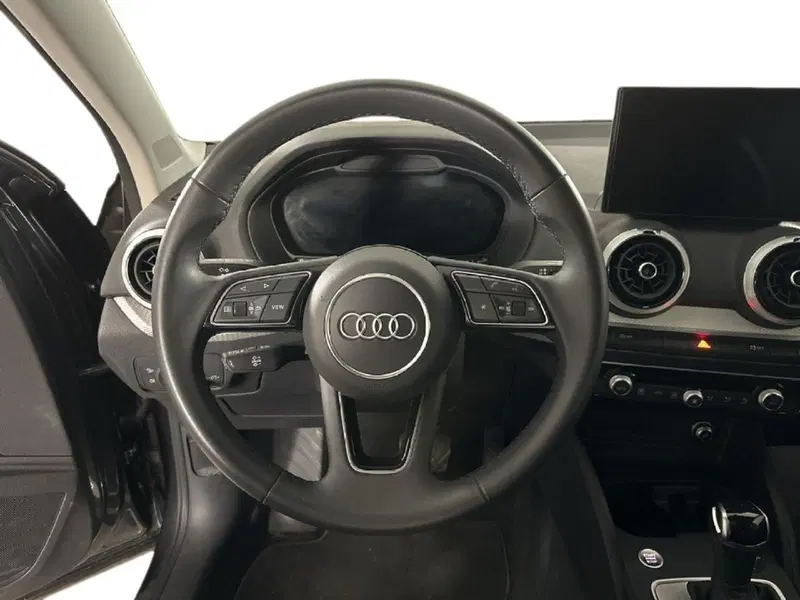 Audi Q2 usata a Napoli (11)