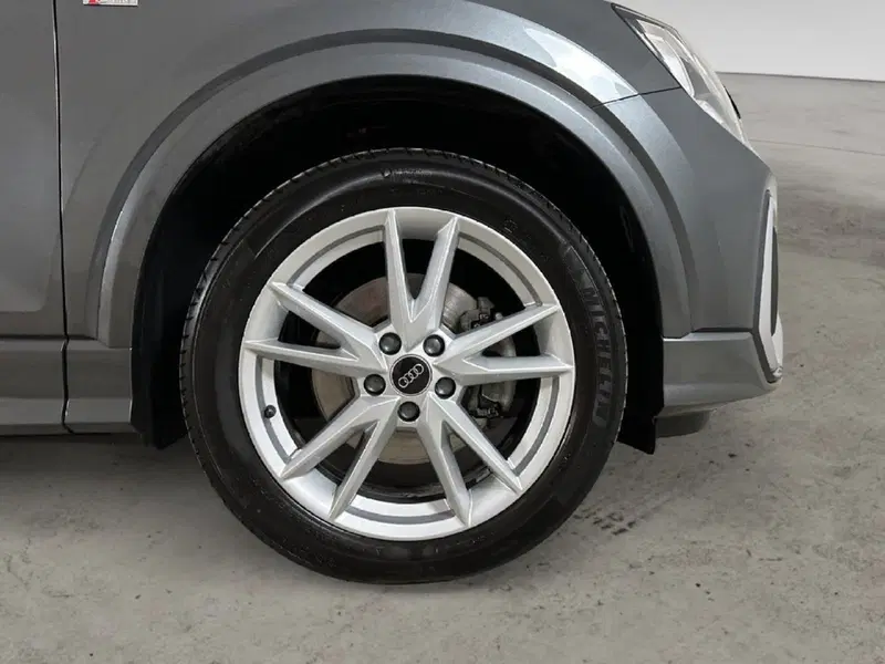 Audi Q2 usata a Napoli (18)