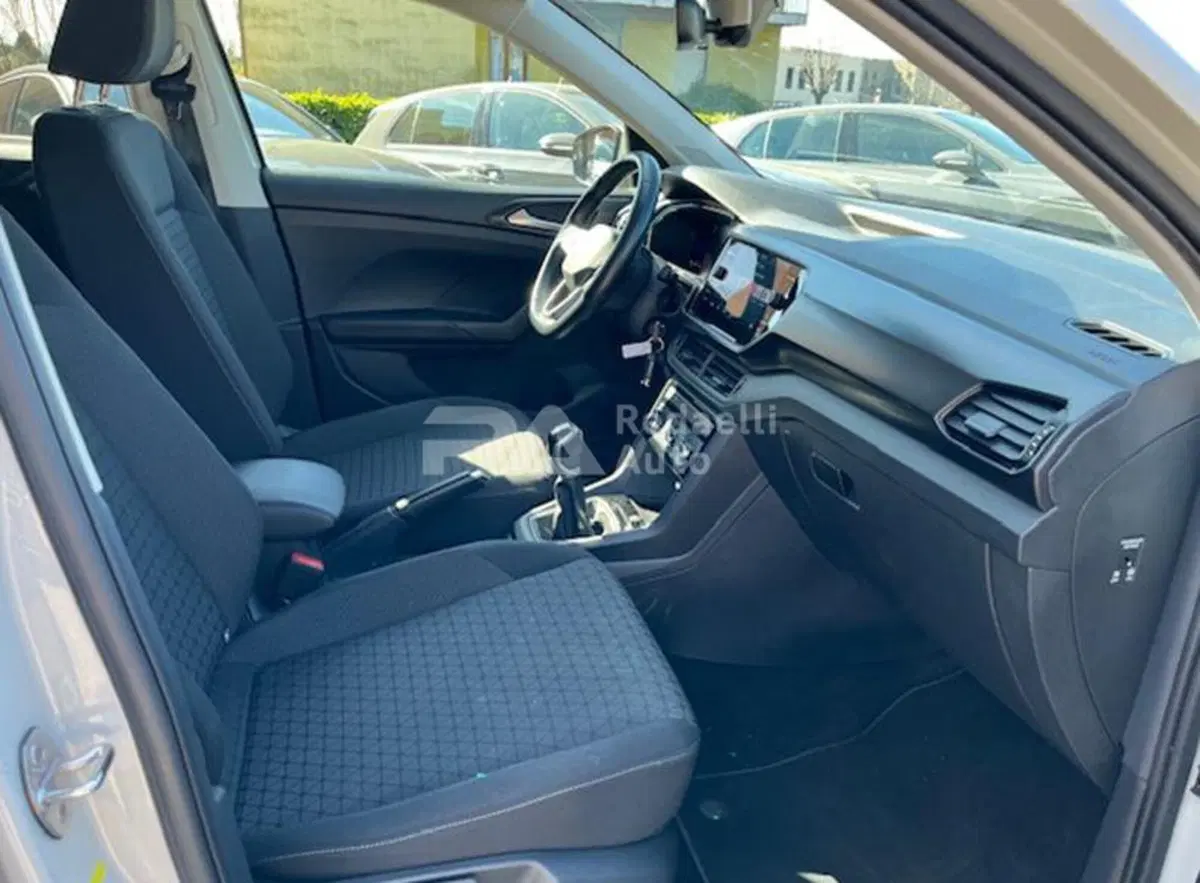 Volkswagen T-Cross usata a Lecco (10)