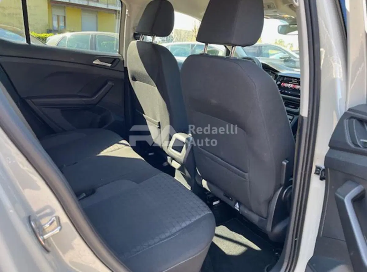 Volkswagen T-Cross usata a Lecco (9)