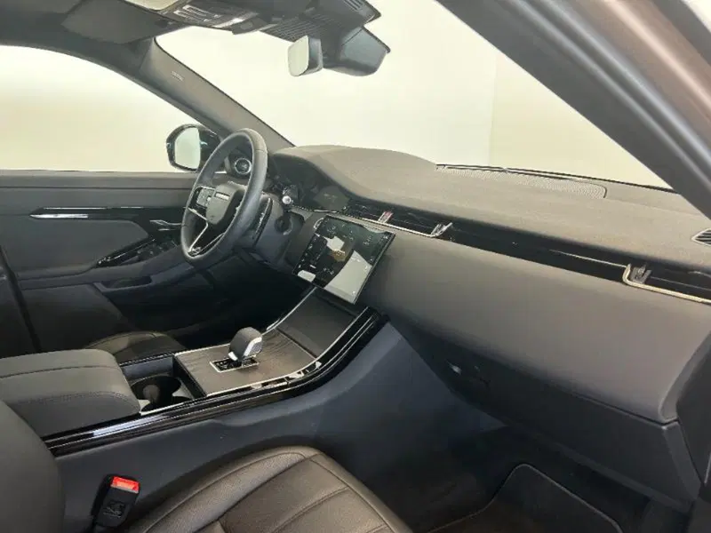 Land Rover Range Rover Evoque usata a Venezia (10)