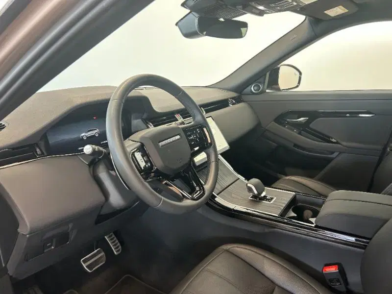 Land Rover Range Rover Evoque usata a Venezia (12)