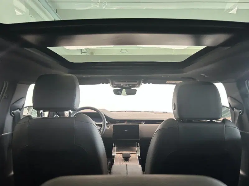 Land Rover Range Rover Evoque usata a Venezia (15)