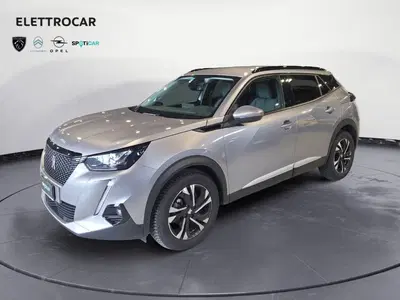 Peugeot 2008 BlueHDi 110 S&amp;S Allure Pack del 2021 usata a Bassano del Grappa