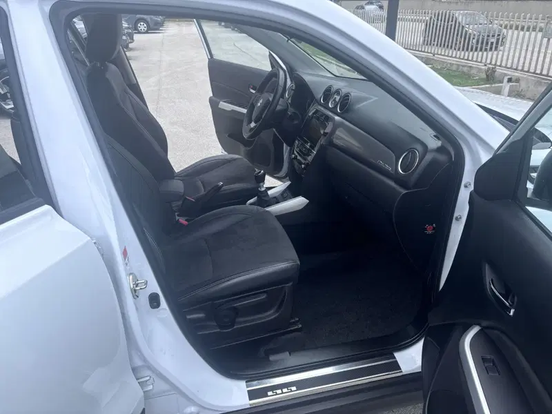 Suzuki Vitara usata a Ancona (13)