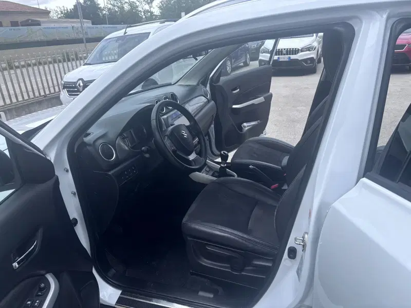 Suzuki Vitara usata a Ancona (9)