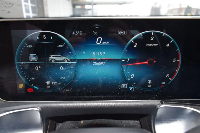 Mercedes-Benz GLB usata a Cuneo (10)