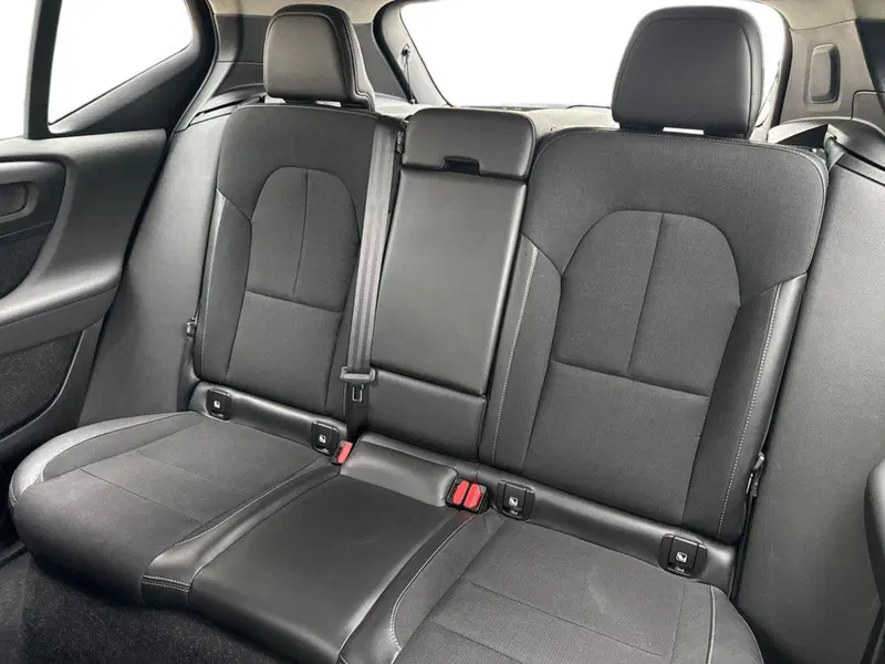 Volvo XC40 usata a Reggio Calabria (10)